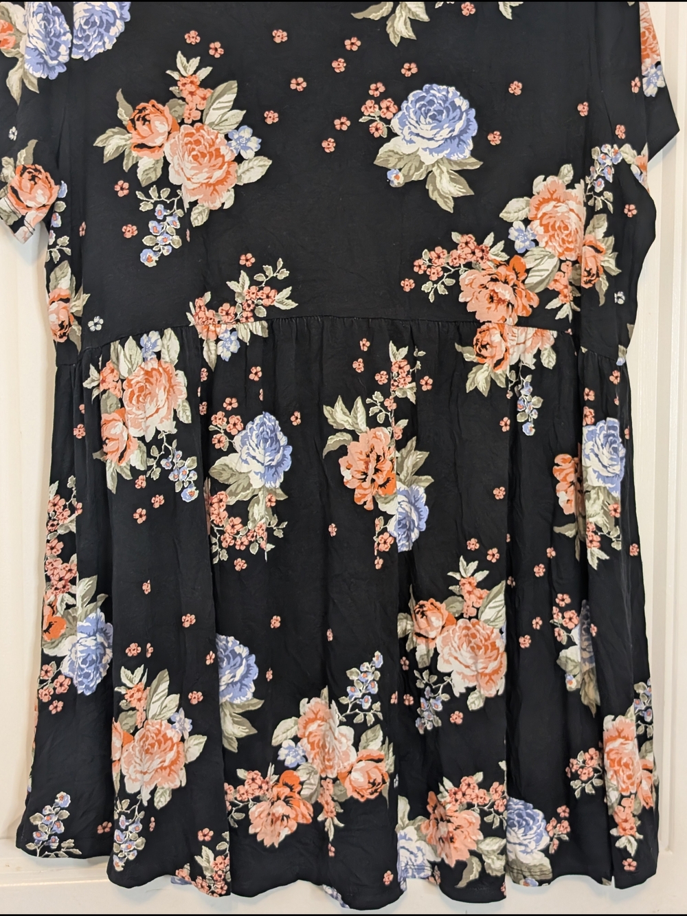 Torrid Plus Size Black Floral Patterned Shirt Sleeve Babydoll Shirt - Picture 5 of 11